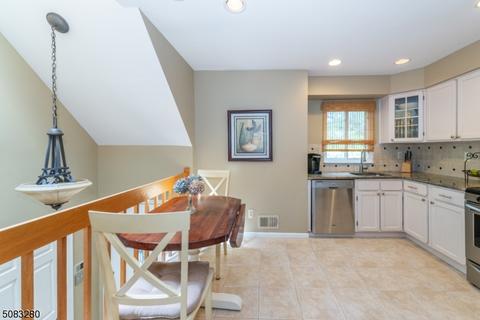 7 Ralph St, Wayne, NJ 07470 photo 4