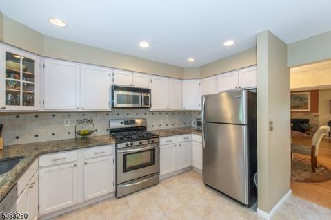 7 Ralph St, Wayne, NJ 07470 photo 2