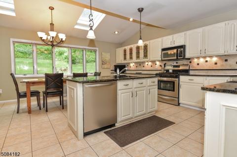 60 Huntley Rd, Summit, NJ 07901 photo 3