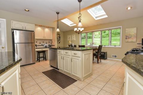 60 Huntley Rd, Summit, NJ 07901 photo 2