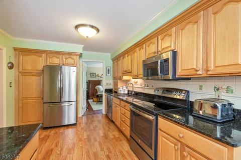 37 Robin Ct, Hampton, NJ 08827 photo 7