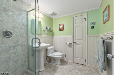 37 Robin Ct, Hampton, NJ 08827 photo 13