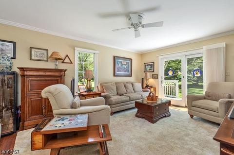 37 Robin Ct, Hampton, NJ 08827 photo 9