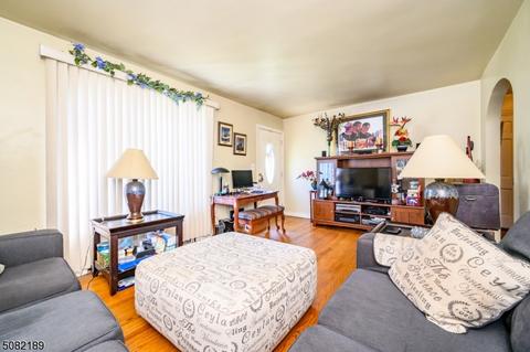 339 E 7th Ave, Roselle, NJ 07203 photo 4