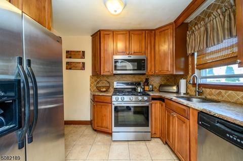 339 E 7th Ave, Roselle, NJ 07203 photo 8