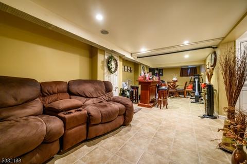 339 E 7th Ave, Roselle, NJ 07203 photo 17
