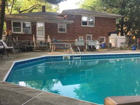 211 E 5th Ave, Roselle, NJ 07203 photo 4