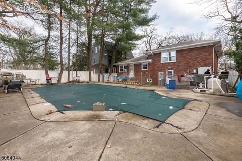 211 E 5th Ave, Roselle, NJ 07203 photo 2