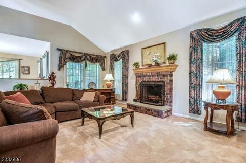 4 Caribou Cir, Wayne, NJ 07470 photo 12