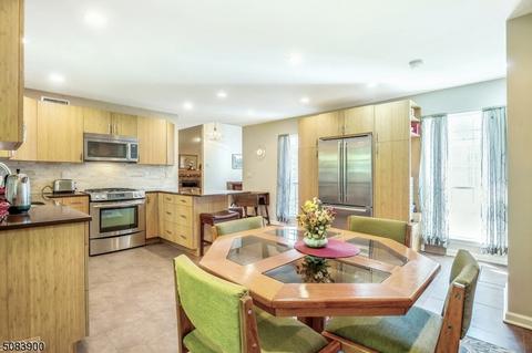 4 Caribou Cir, Wayne, NJ 07470 photo 9