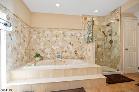 80 Sturbridge Cir, Wayne, NJ 07470 photo 15