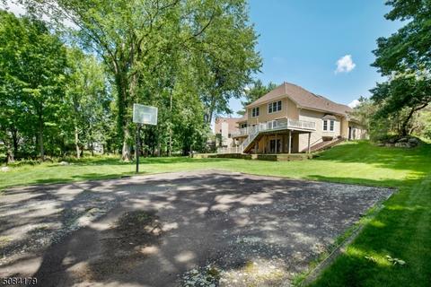 80 Sturbridge Cir, Wayne, NJ 07470 photo 24