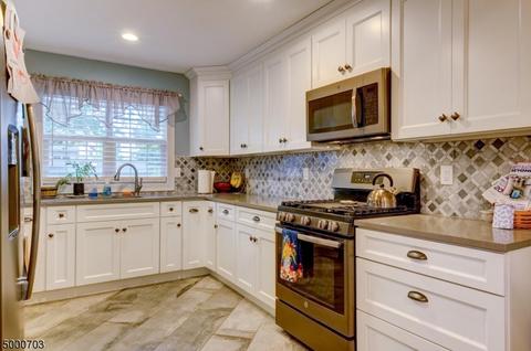 5 Scribner Pl, Wayne, NJ 07470 photo 9