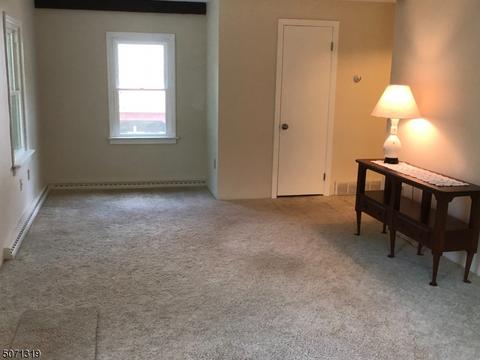 22 Mackenzie Rd, Hampton, NJ 08827 photo 5