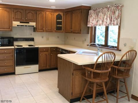 22 Mackenzie Rd, Hampton, NJ 08827 photo 2