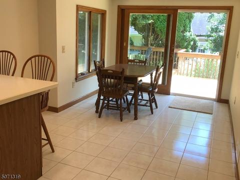 22 Mackenzie Rd, Hampton, NJ 08827 photo 3