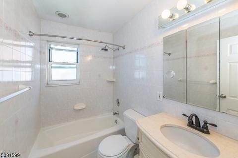 45 Hinchman Ave, Wayne, NJ 07470 photo 19