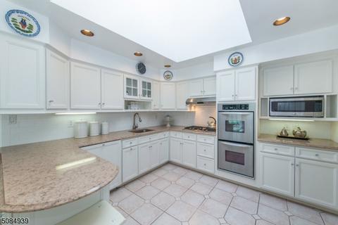 386 Rolling Rock Rd, Springfield, NJ 07081 photo 9