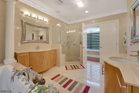 14 Madden Ct, Edison, NJ 08820 photo 22