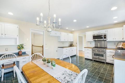 7 Cold Hill Rd, Mendham, NJ 07945 photo 3
