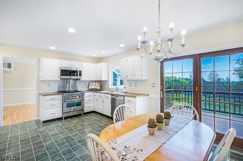 7 Cold Hill Rd, Mendham, NJ 07945 photo 2