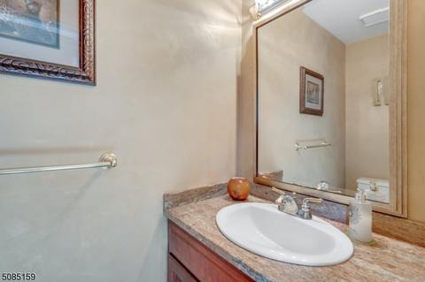 88 Woodward Ln, Basking Ridge, NJ 07920 photo 17