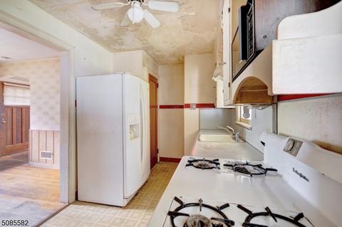 306 Forest Dr, Union, NJ 07083 photo 9
