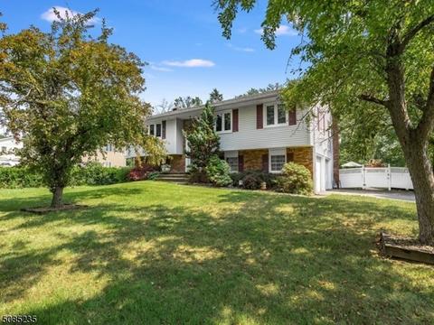 39 Gathering Rd, Montville Twp., NJ 07058 photo 1