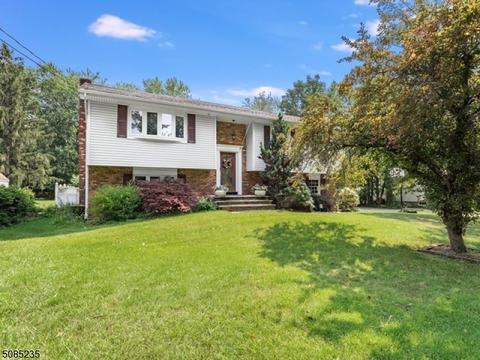 39 Gathering Rd, Montville Twp., NJ 07058 photo 2