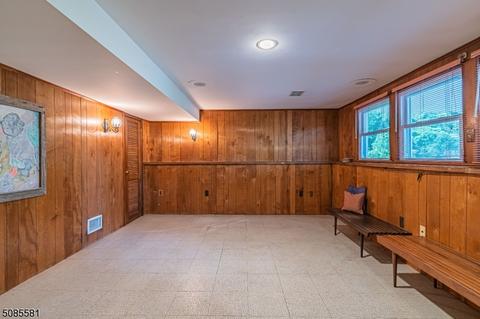 68 Mandon Dr, Wayne, NJ 07470 photo 20
