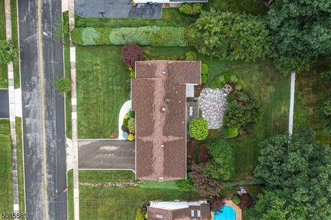 68 Mandon Dr, Wayne, NJ 07470 photo 25