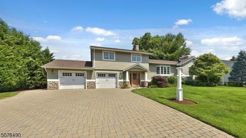 27 Garvey Rd, Wayne, NJ 07470 photo 1