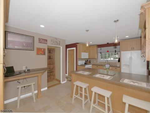 118 Jackson St, Wanaque Boro, NJ 07420 photo 11