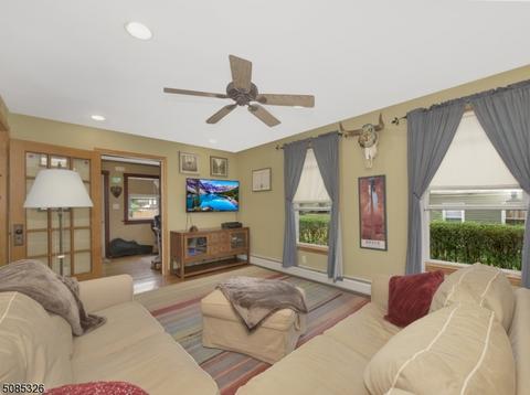 118 Jackson St, Wanaque Boro, NJ 07420 photo 8