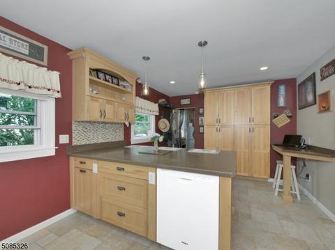 118 Jackson St, Wanaque Boro, NJ 07420 photo 14