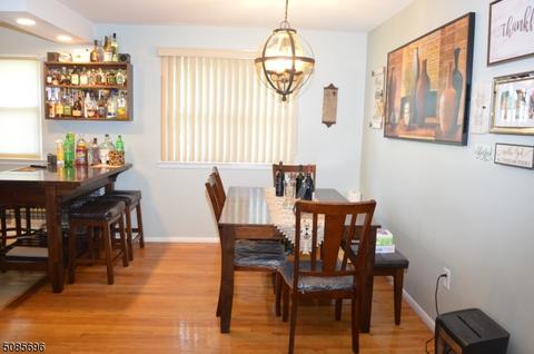 9 Lonanbe Dr, Middlesex, NJ 08846 photo 5