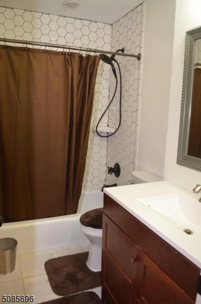 9 Lonanbe Dr, Middlesex, NJ 08846 photo 10