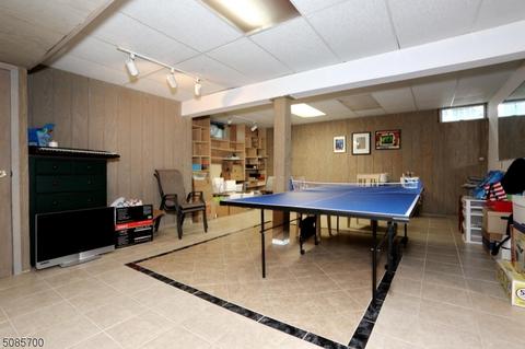 23 Holyoke Rd, Wayne, NJ 07470 photo 20