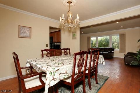 23 Holyoke Rd, Wayne, NJ 07470 photo 6