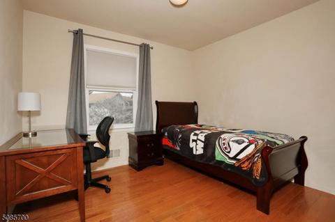 23 Holyoke Rd, Wayne, NJ 07470 photo 12