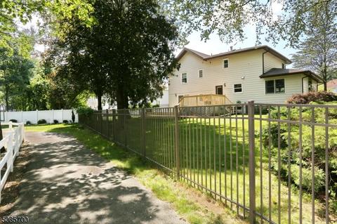 23 Holyoke Rd, Wayne, NJ 07470 photo 21