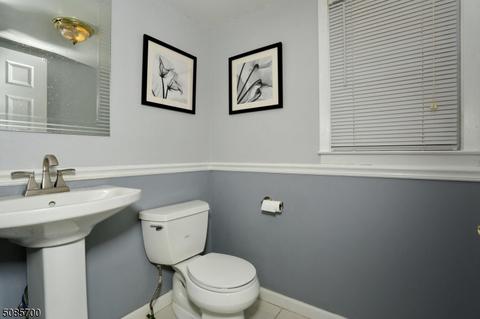 23 Holyoke Rd, Wayne, NJ 07470 photo 11