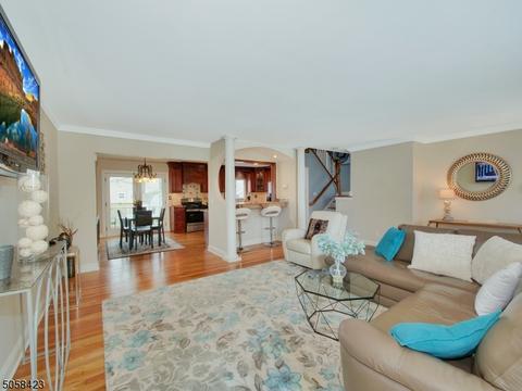 33 Berkley Ct, Wayne, NJ 07470 photo 5
