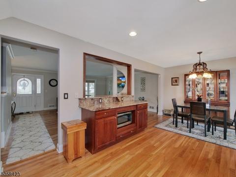 33 Berkley Ct, Wayne, NJ 07470 photo 8