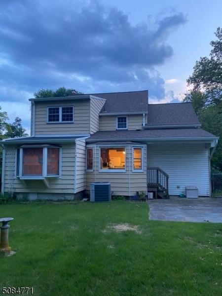 18 Crest Pl, Springfield, NJ 07081 photo 2