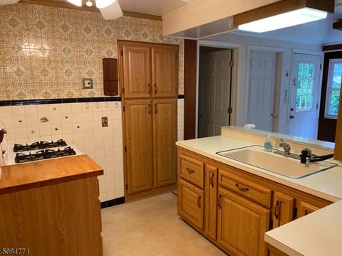 18 Crest Pl, Springfield, NJ 07081 photo 13