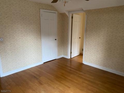 18 Crest Pl, Springfield, NJ 07081 photo 9