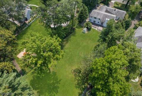 225 Blackburn Rd, Summit, NJ 07901 photo 2