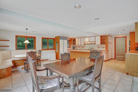 35 Brookside Dr, Warren, NJ 07059 photo 8