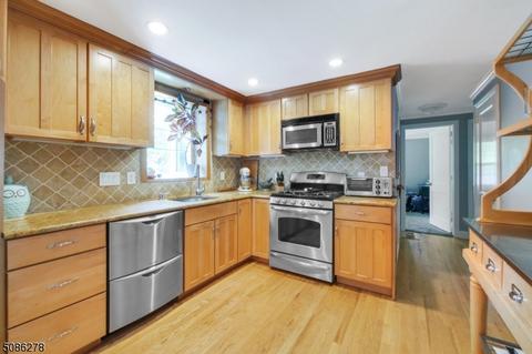 10 River Bend Rd, Berkeley Heights, NJ 07922 photo 7